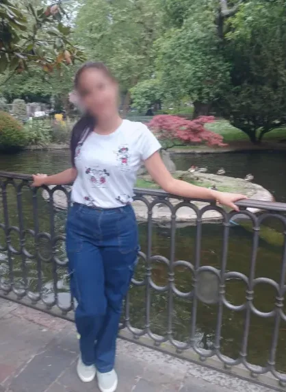 Amber, 22