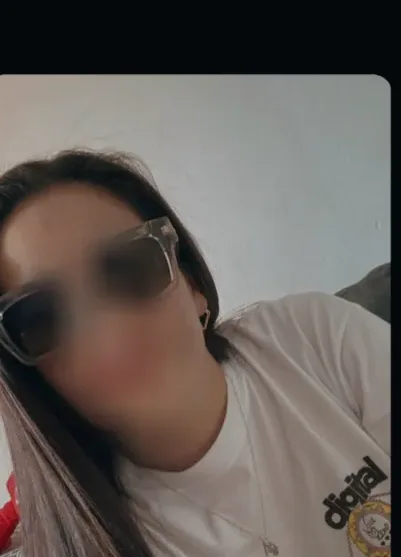 Angharad, 34