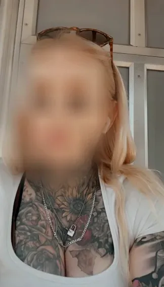 Ayesha, 37