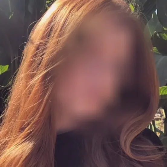 Claire, 23