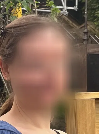 Ffion, 34