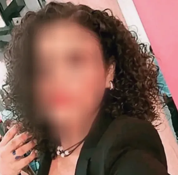 Gemma, 35