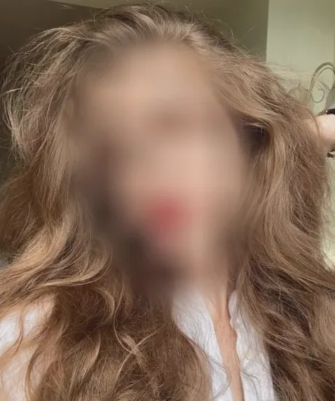 Katie, 20