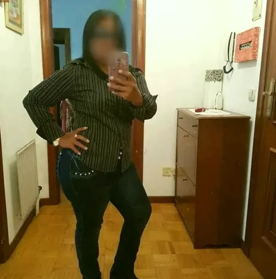Leila, 39