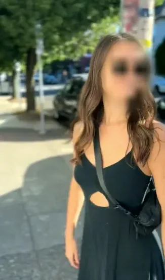 Molly, 28