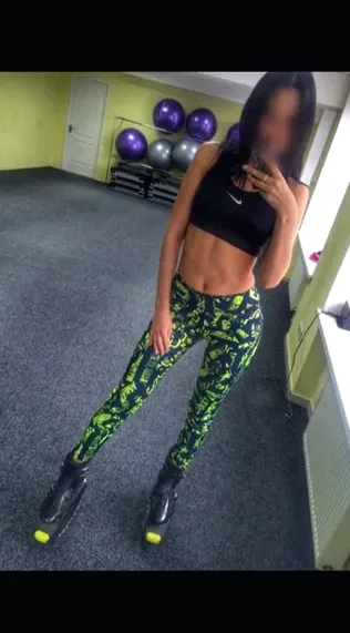 Natalie, 32